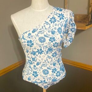Free People Somethin' 'Bout You blue & white Floral One Shoulder Bodysuit size S
